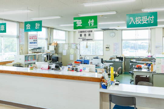 受付カウンターの写真